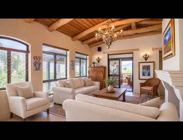 3 BEDROOM HOUSE FOR SALE IN BAVIAANSKLOOF ESTATE